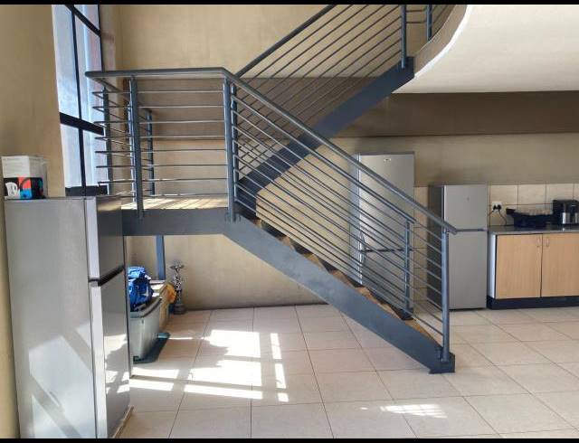 3 BEDROOM APARTMENT FOR SALE IN BRAAMFONTEIN WERF